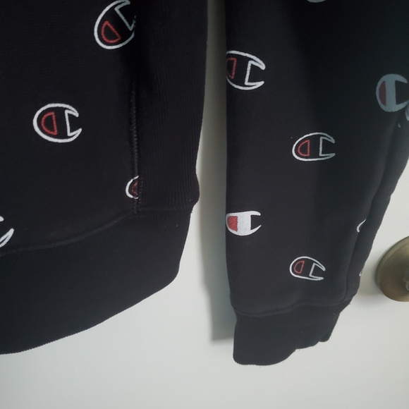 Champion Reverse Weave black sweatshirt with allover logo design, size S - Picture 8 of 11